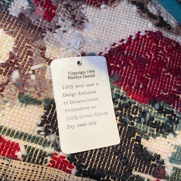 Vintage 1994 Woolen Needlepoint Santa Pillowcase Cover Velvet Back 14" x 14" NWT - Picture 7 of 9